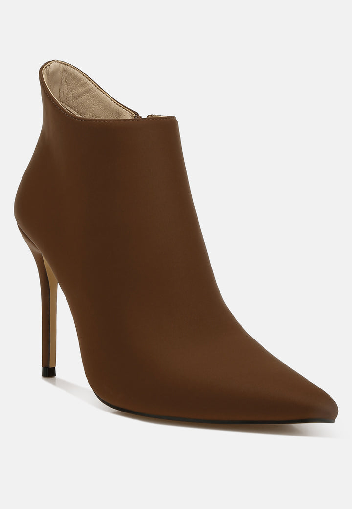 pleather concave cut ankle boots by ruw#color_brown