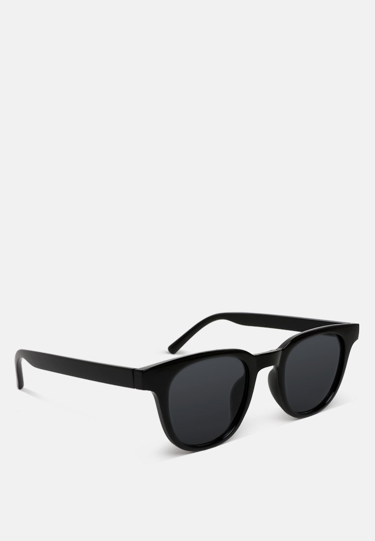 square cut wayfarer sunglasses by ruw#color_black