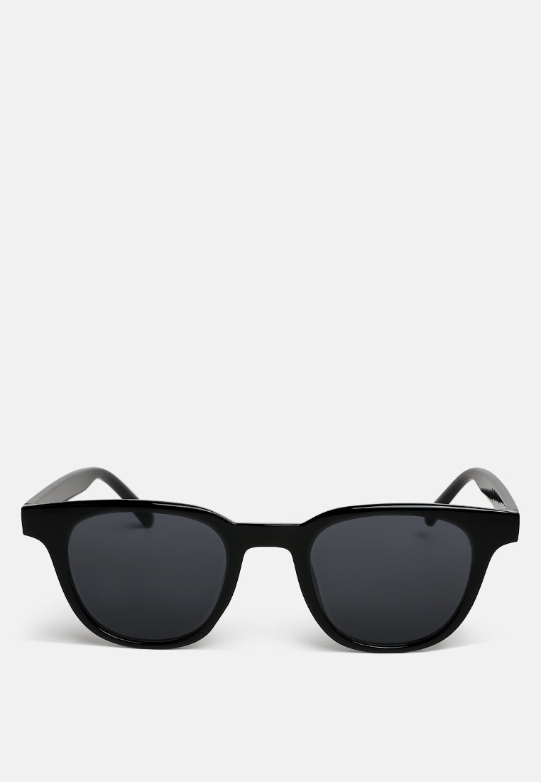 square cut wayfarer sunglasses by ruw#color_black