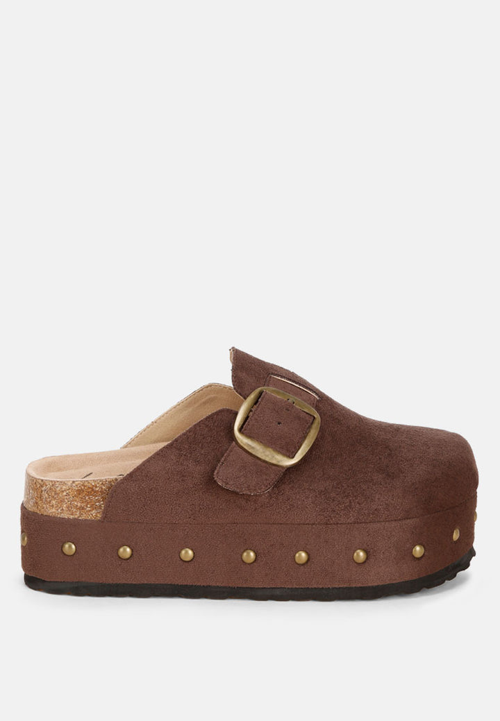 Alatna Minimal Studded Flatform Sandals#color_brown