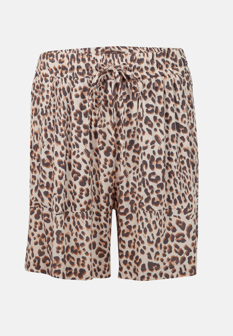 comfy drawstring shorts#color_leopard