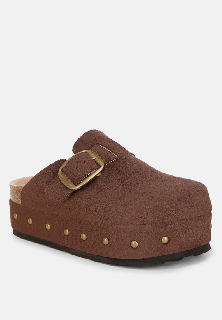 Alatna Minimal Studded Flatform Sandals#color_brown