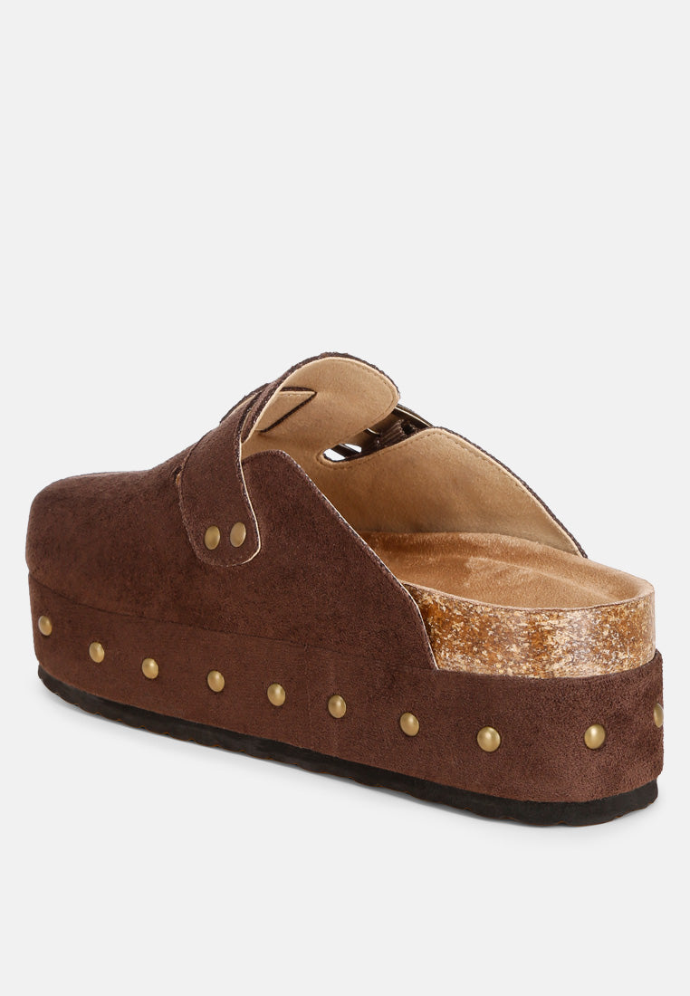Alatna Minimal Studded Flatform Sandals#color_brown