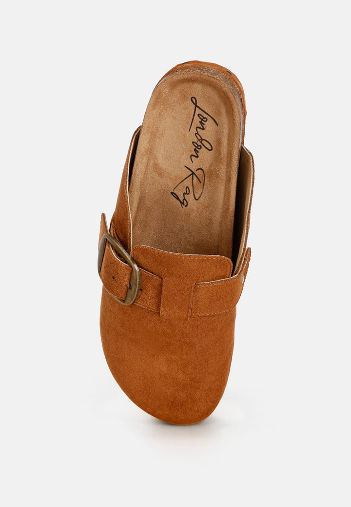 Alatna Minimal Studded Flatform Sandals#color_tan