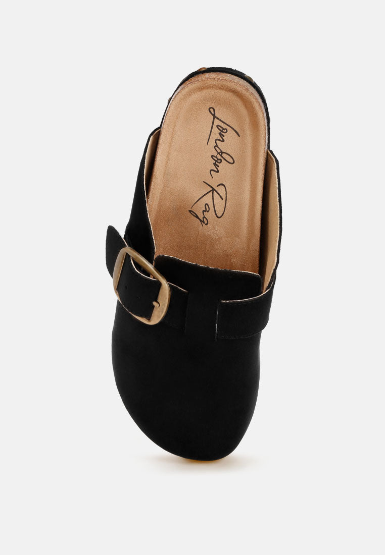 Alatna Minimal Studded Flatform Sandals#color_black