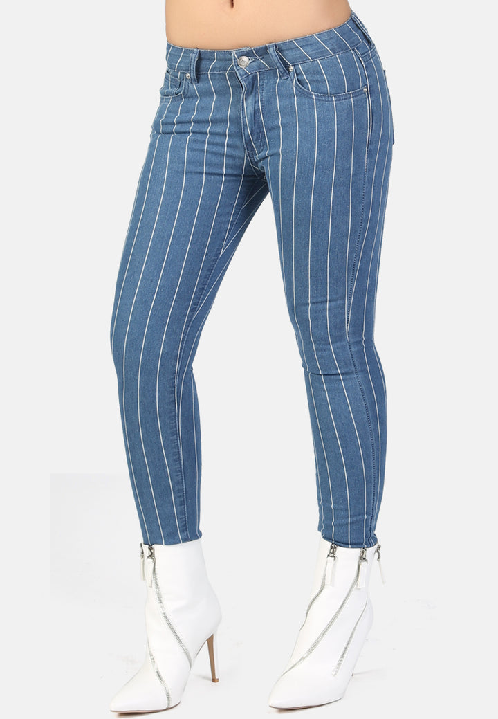 striped skinny jeans#color_light-blue