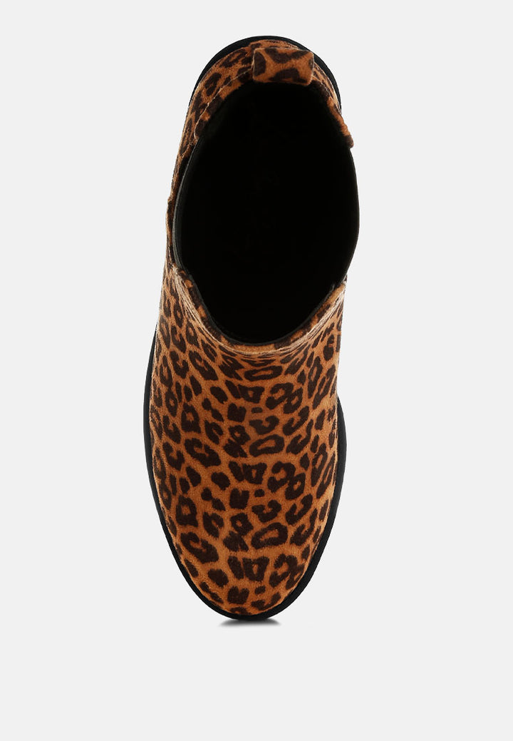 ayasa low block heel chelsea boots#color_leopard