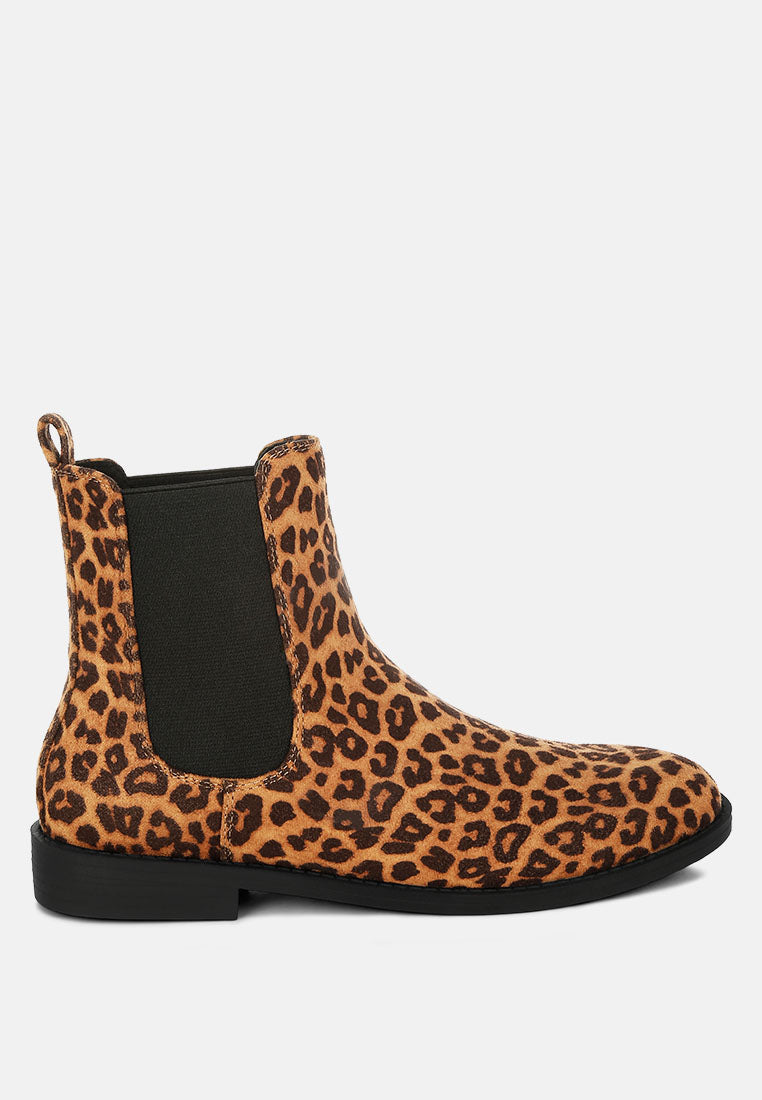 ayasa low block heel chelsea boots#color_leopard