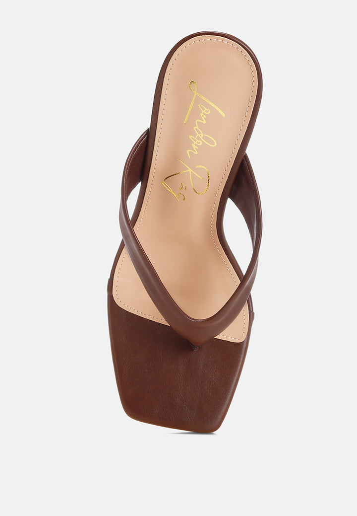 amilta square toe thong heels#color_brown-smooth
