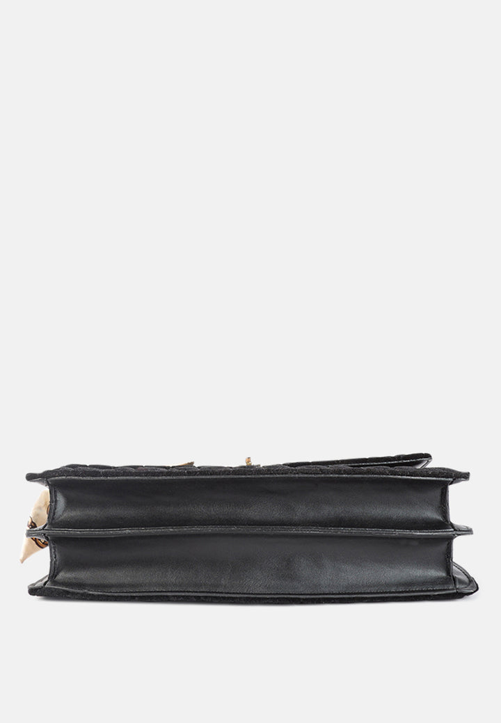 quilted velvet baguette#color_black