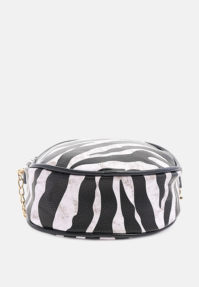 animal print canteen bag#color_black