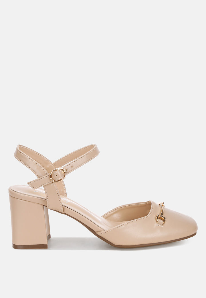 blitz close toe buckled sandals#color_beige-faux-leather