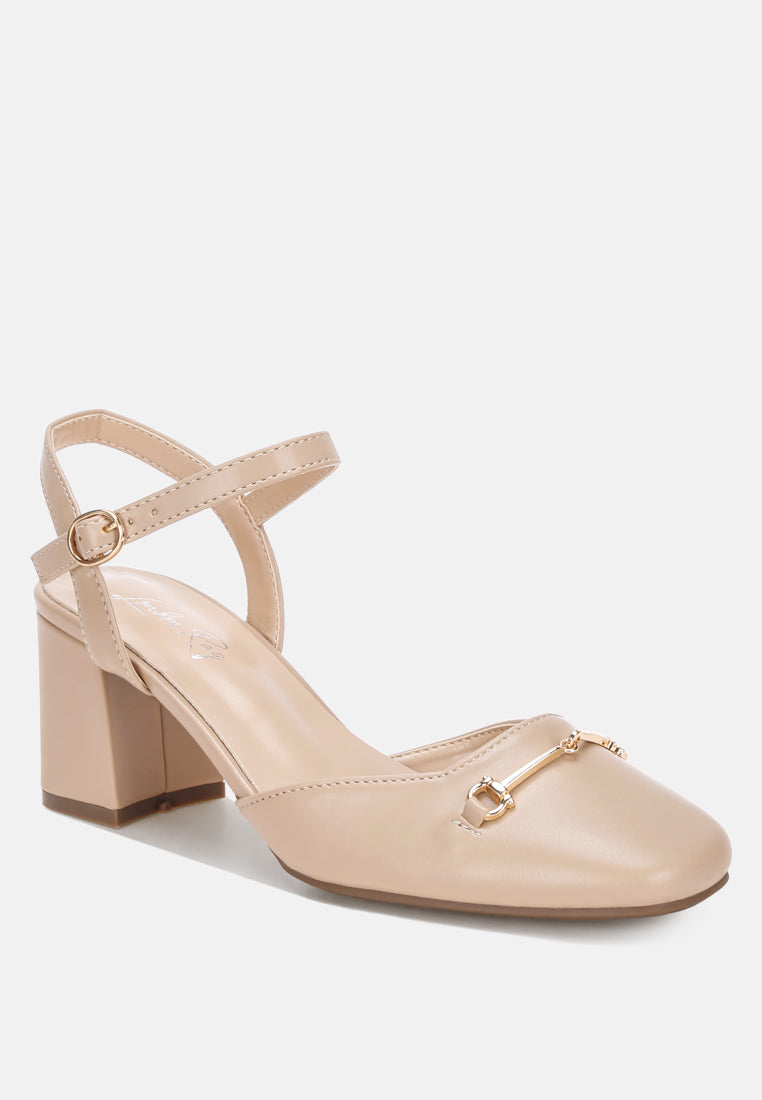 blitz close toe buckled sandals#color_beige-faux-leather