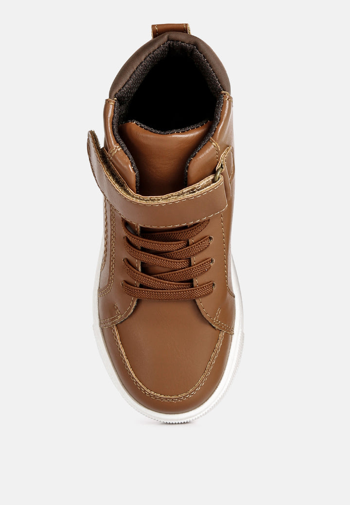 lace-up cushioned sneakers#color_brown