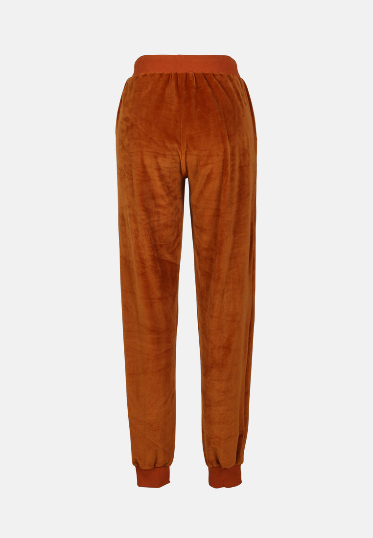 velour cuffed joggers with drawstring#color_honey-brown