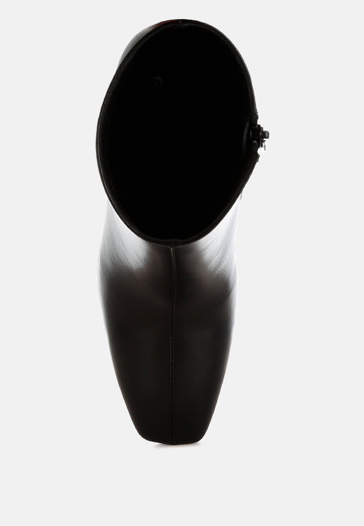 square toe ankle boots by ruw#color_black