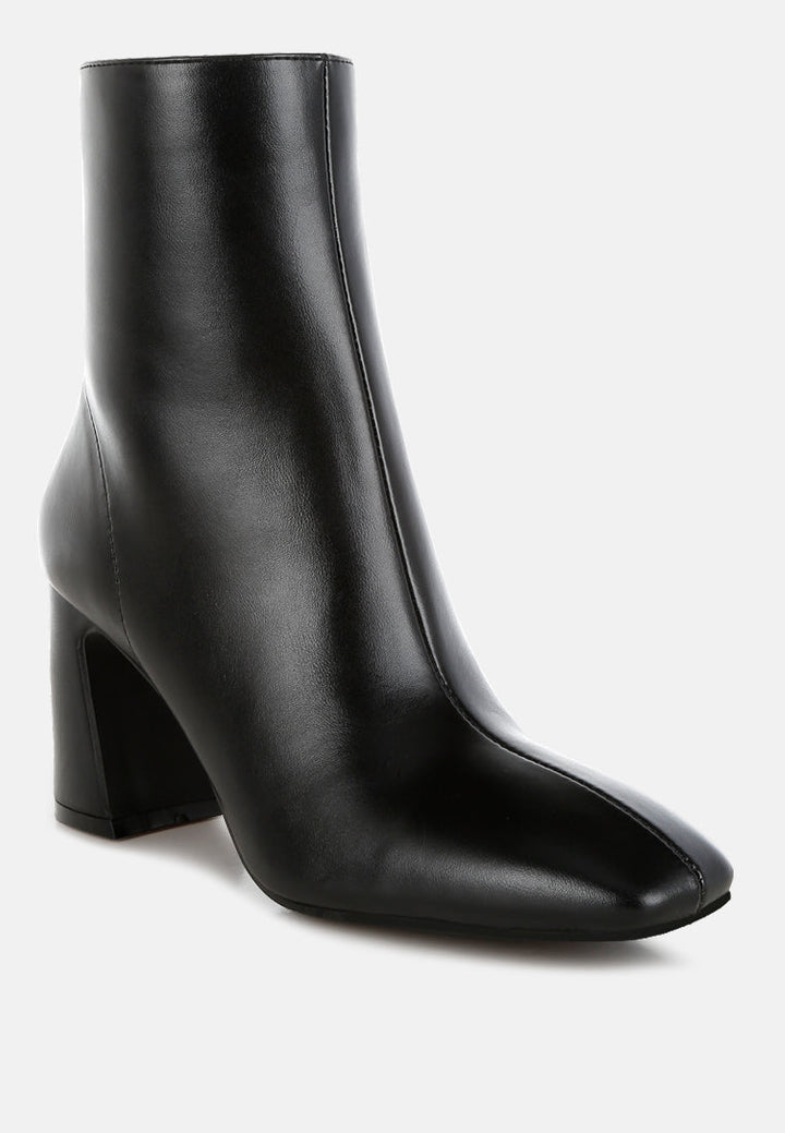 square toe ankle boots by ruw#color_black