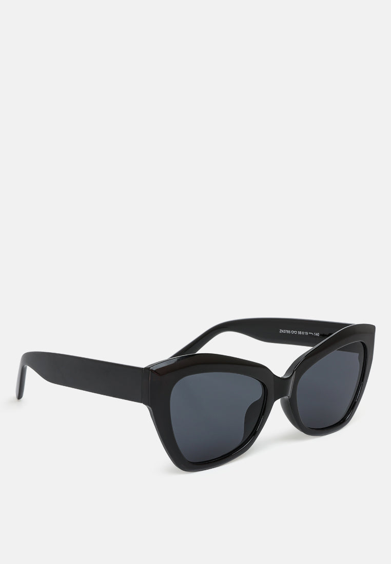 chunky cat eye sunglasses by ruw#color_black