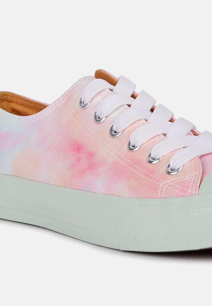 maverick tie dye printed canvas sneakers#color_multi
