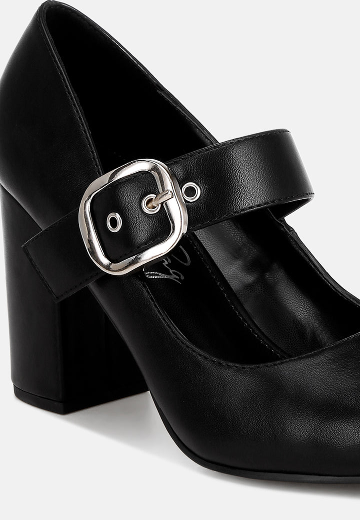 MMayuza Square Toe Strap Sandals#color_black-smooth