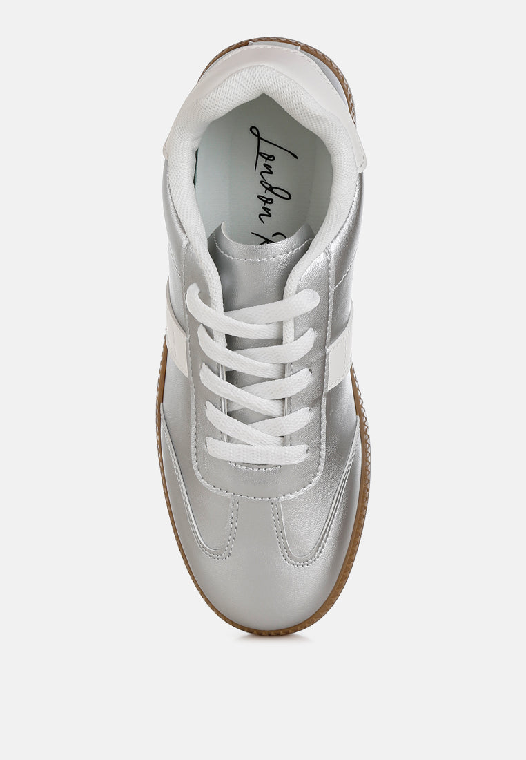 lace-up metallic sneaker by mode#color_silver