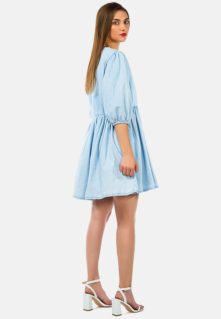 daisies in sunlight short summer dress#color_light-blue