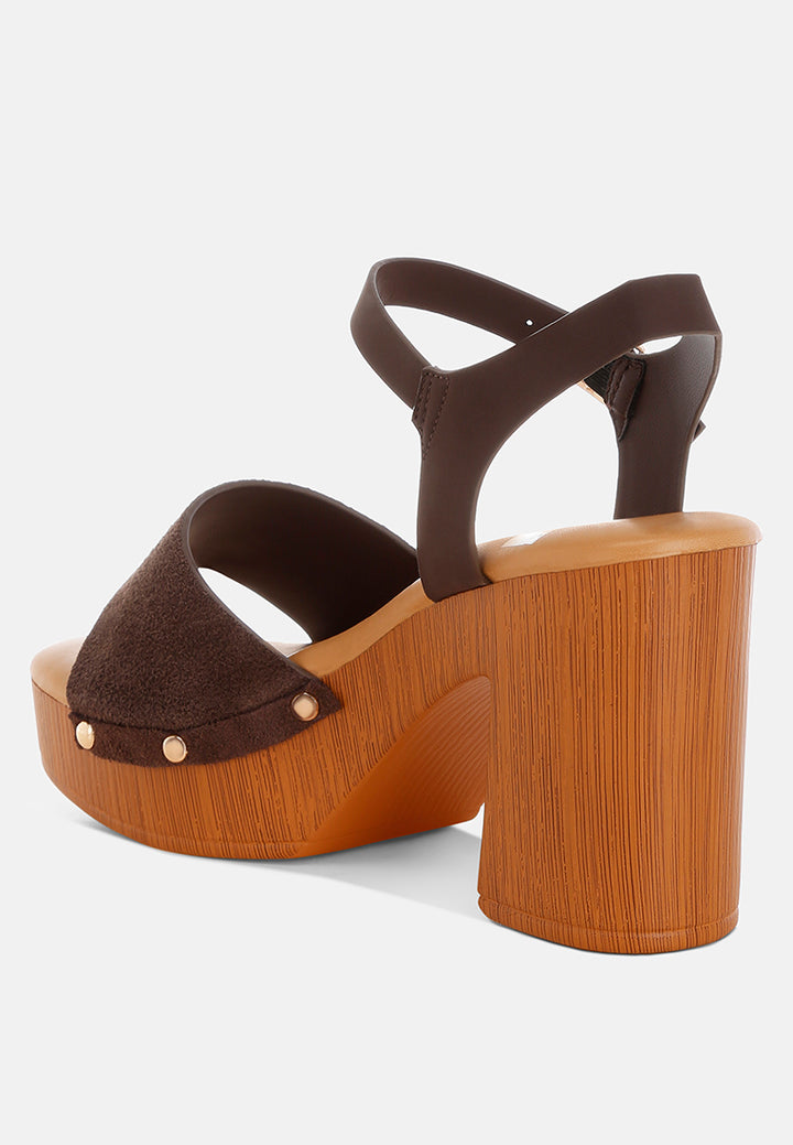 daniela suede high block sandals#color_brown