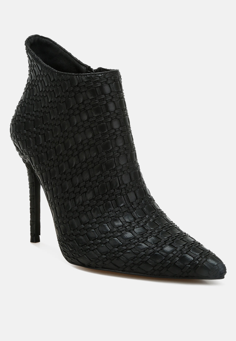 embossed concave cut ankle boots by ruw#color_black
