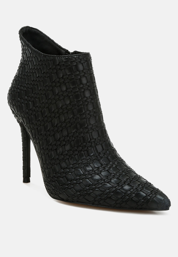 embossed concave cut ankle boots by ruw#color_black