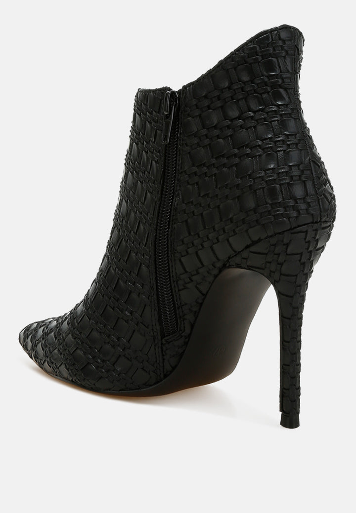 embossed concave cut ankle boots by ruw#color_black