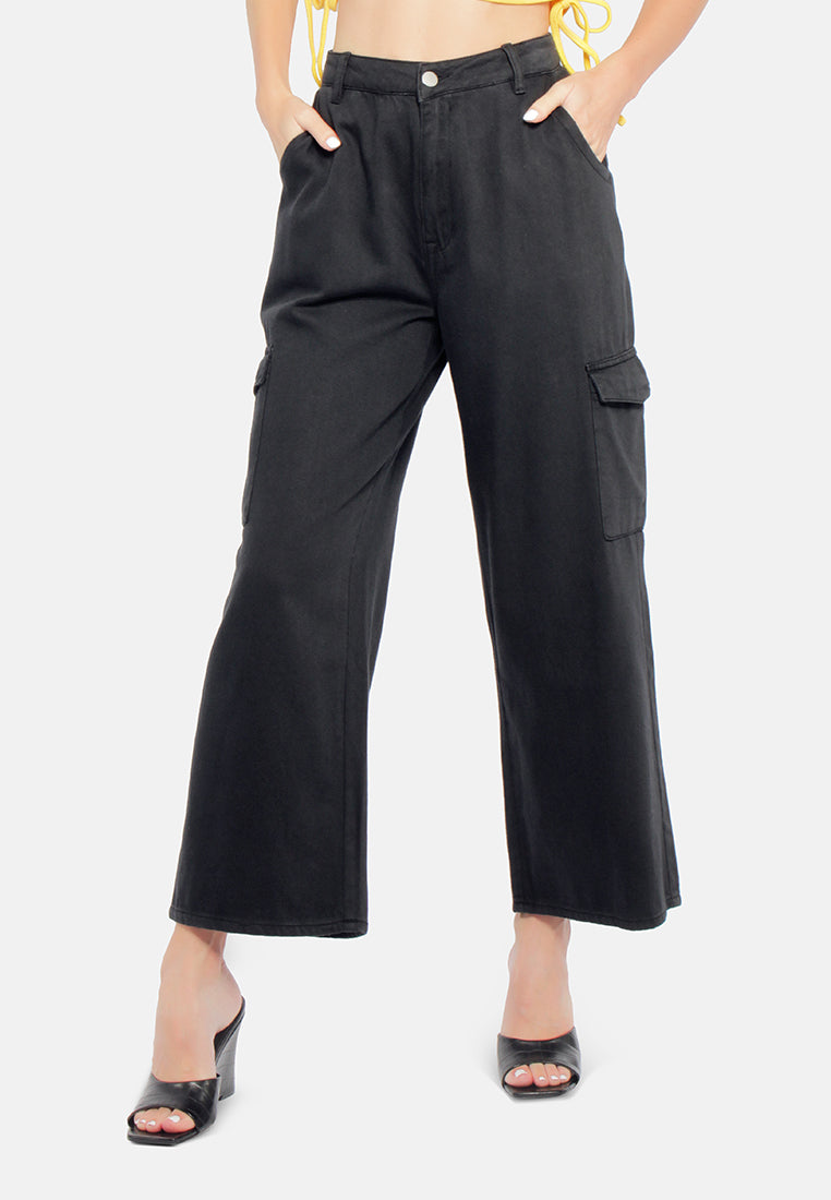 high waist cargo pocket pants#color_black