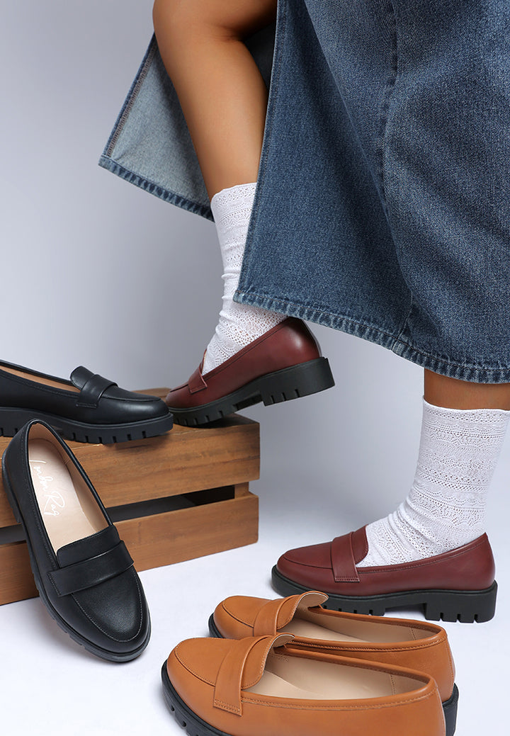 peridot faux leather chunky loafers#color_burgundy