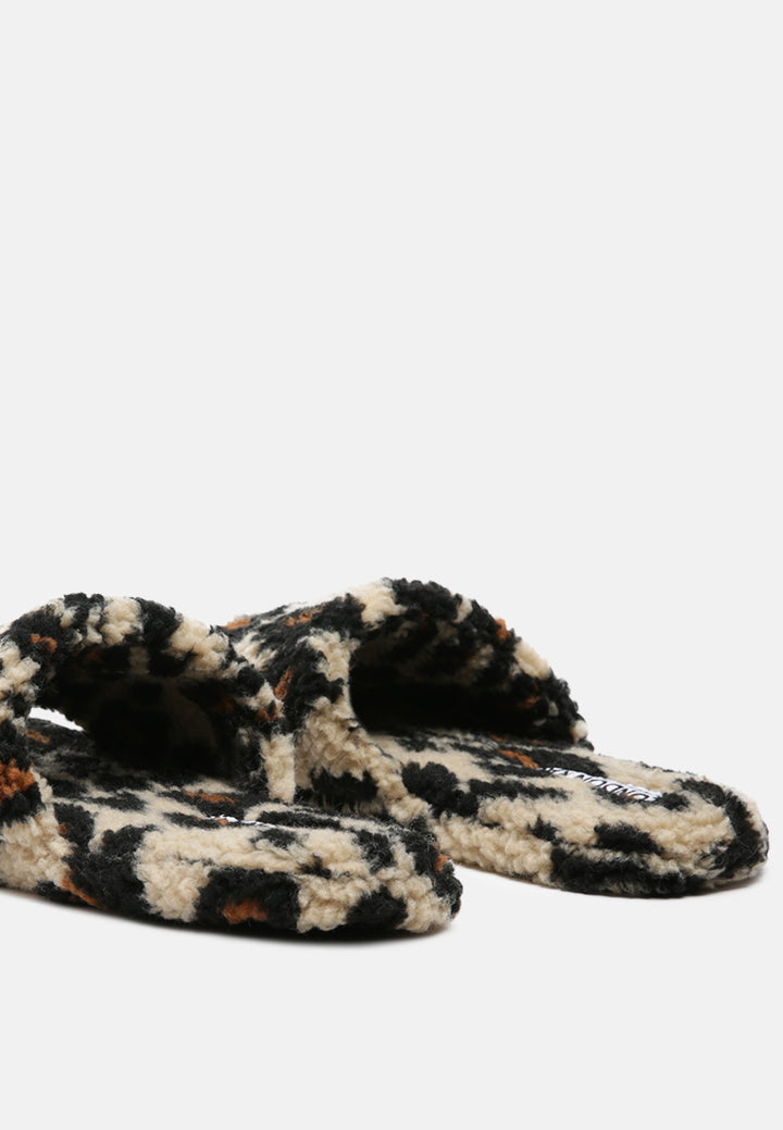 ulrika faux fur indoor flats#color_brown