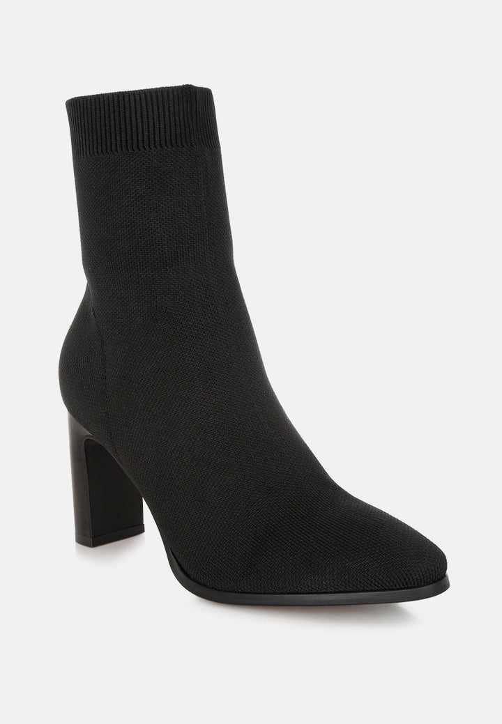 flyknit ankle boots



 by ruw#color_black