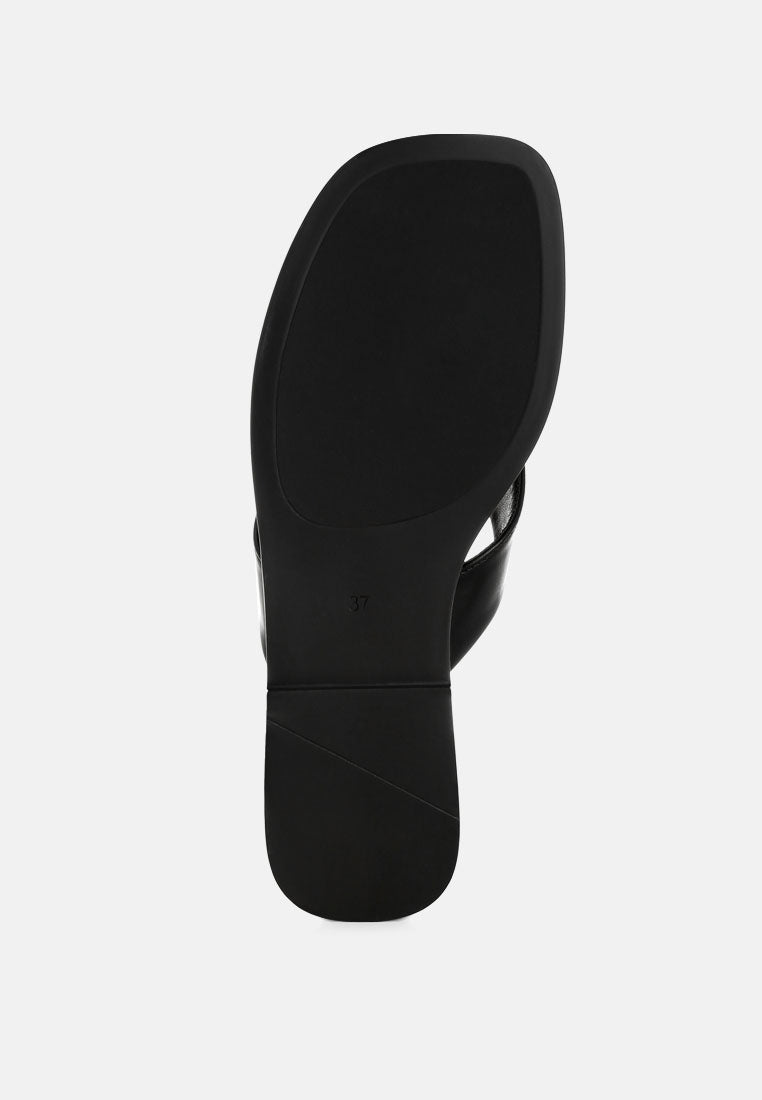 perrys toe-post thong sandals#color_black-smooth
