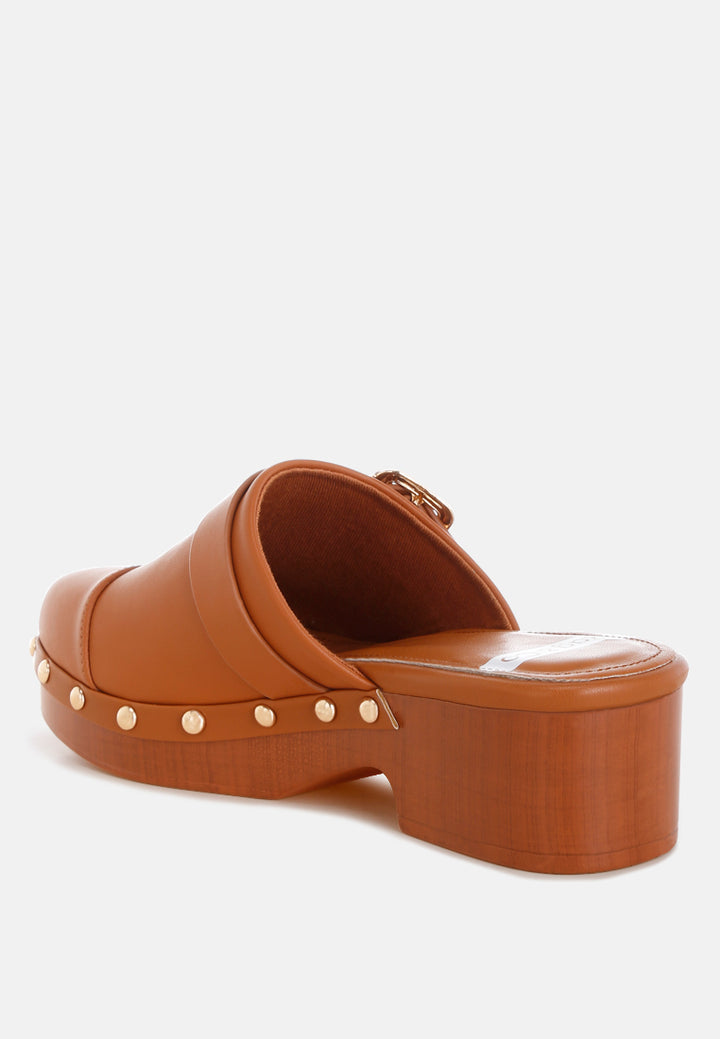pinto studded genuine leather clogs#color_tan