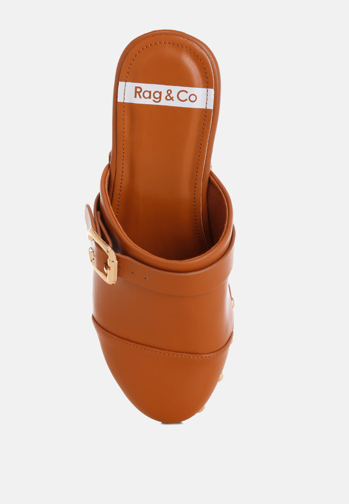 pinto studded genuine leather clogs#color_tan