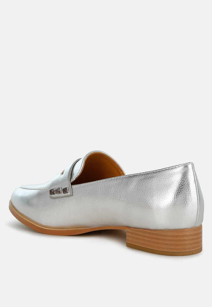 potania penny strap metallic loafers
#color_silver