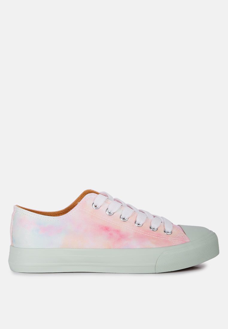 maverick tie dye printed canvas sneakers#color_multi