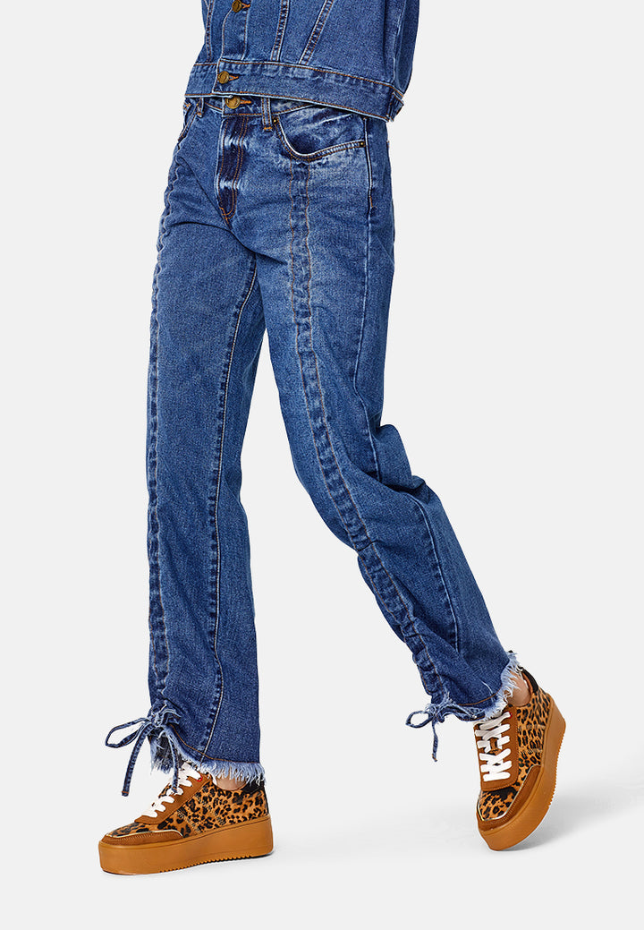 relaxed fit frayed hem jeans#color_dark-blue