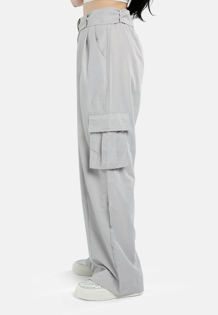 relaxed woven cargo pants with belt#color_light-grey