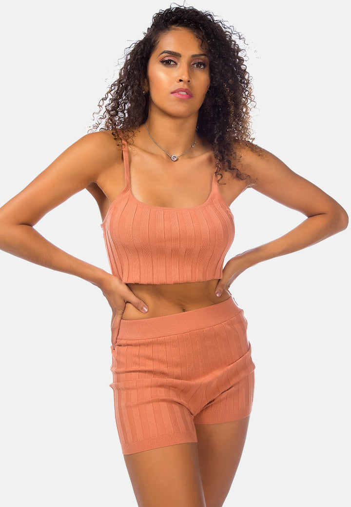 rib knit spaghetti crop top#color_coral