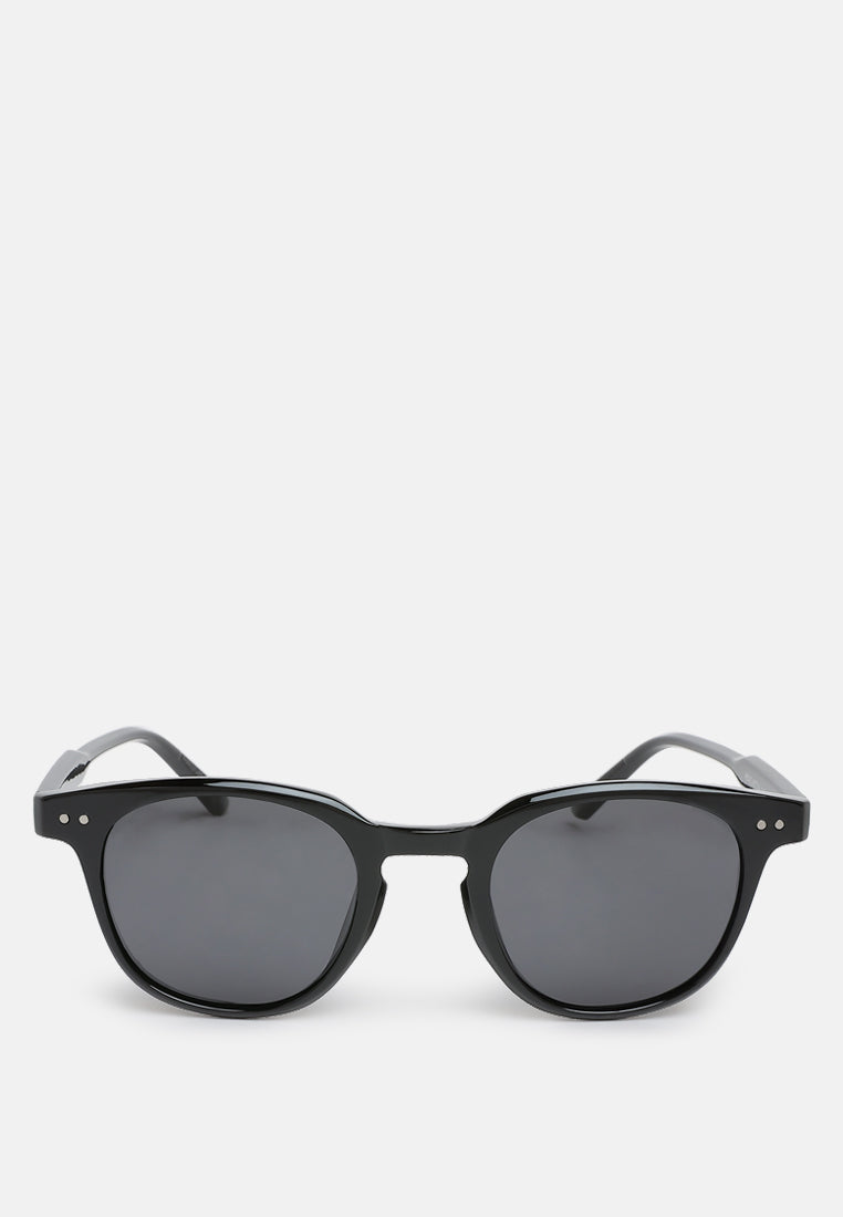 round wayfarer sunglasses by ruw#color_black