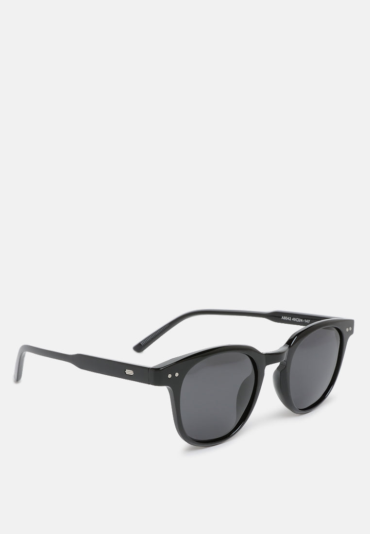 round wayfarer sunglasses by ruw#color_black