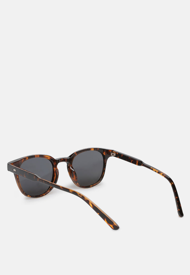 Round Wayfarer Sunglasses By RUW