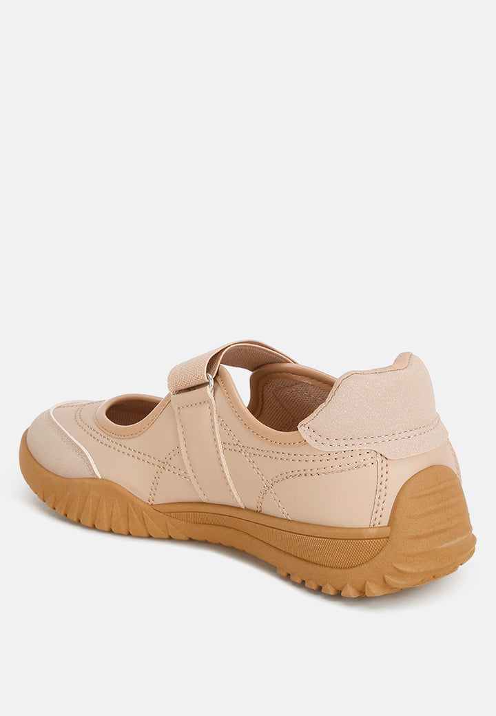Kairus Adjustable Strap Closure Sneakers#color_beige-smooth