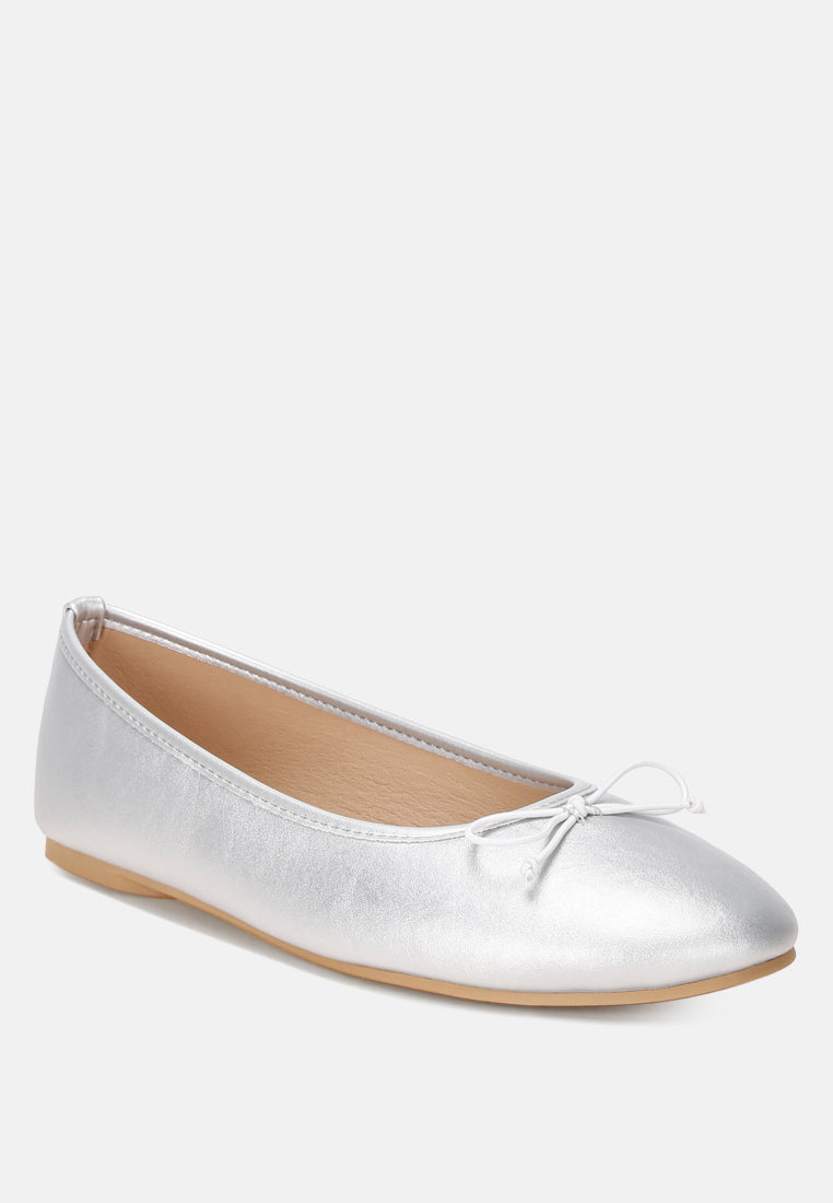 Clarendra Stretch Fit Ballet Flats#color_silver-metallic