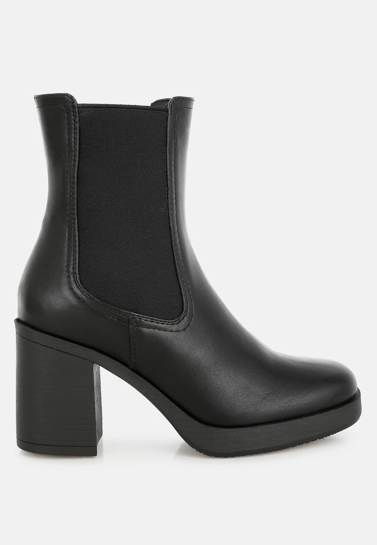 scuala faux leather chelsea boots#color_black