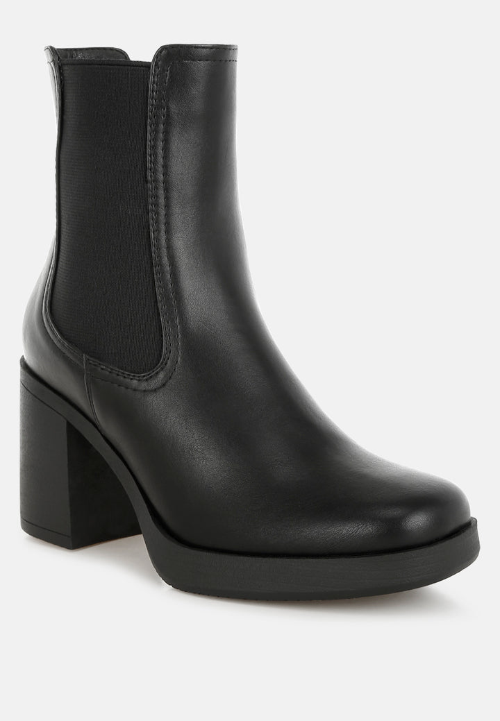 scuala faux leather chelsea boots#color_black