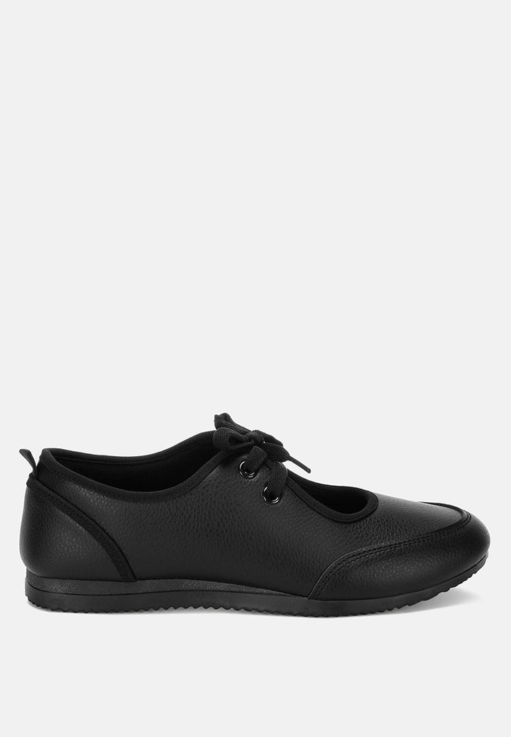 selka lace up women sneakers#color_black-smooth